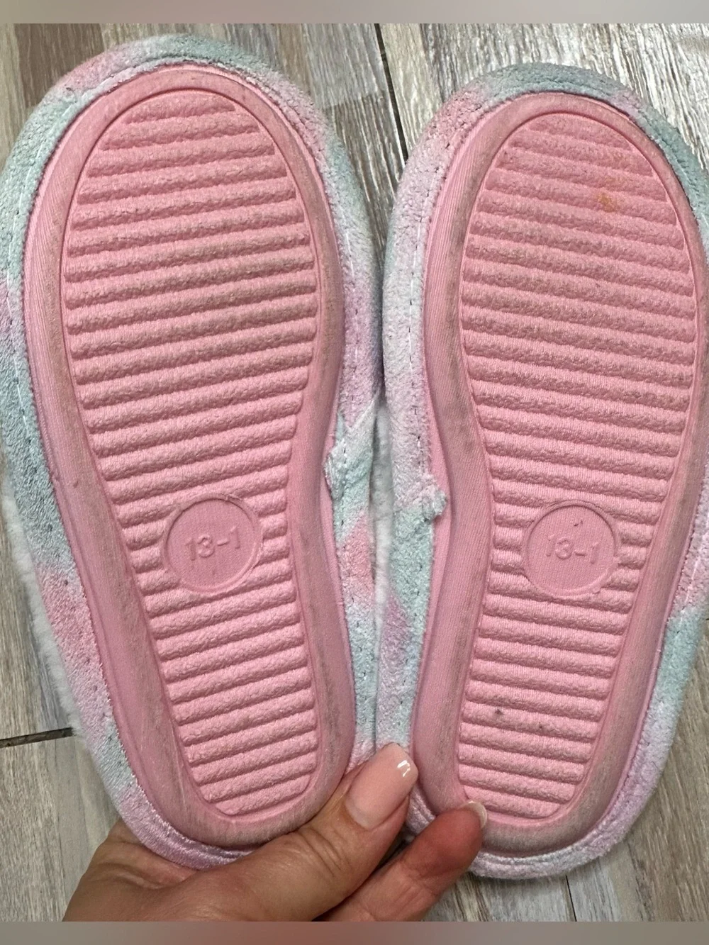 Little Girl Fuzzy Pastel Tie-Dye Cozy House Slippers Size Youth 13-1